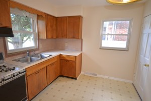 64 Clinton Ave