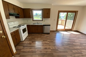1758 MEADOWLARK DRIVE