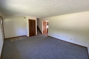 1758 MEADOWLARK DRIVE
